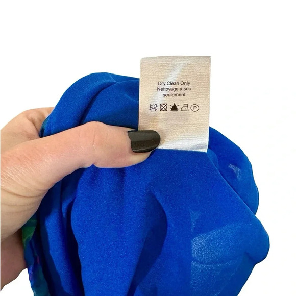 Veronica Beard Lyric One-Shoulder 100% Silk Top in Cobalt Multi Floral - Picture 13 of 14